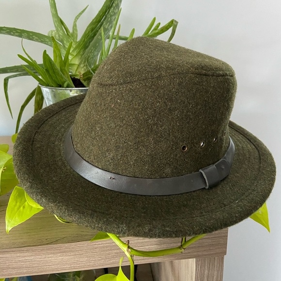 LIKE NEW Wool Packer Filson (Medium) Unisex - Picture 1 of 4